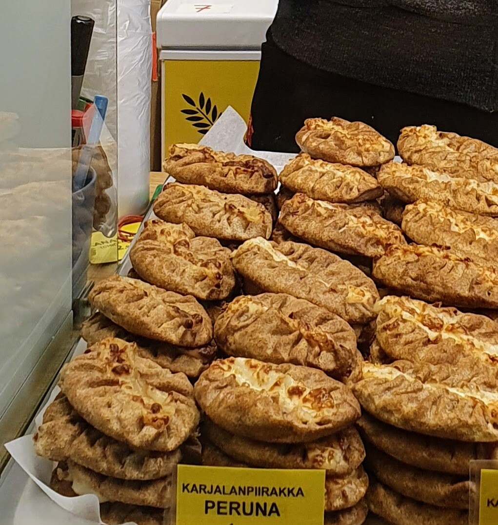 Perunapiirakka (laktoositon), paistettu, 10 kpl Perunapiirakka (laktoositon), paistettu, 10 kpl