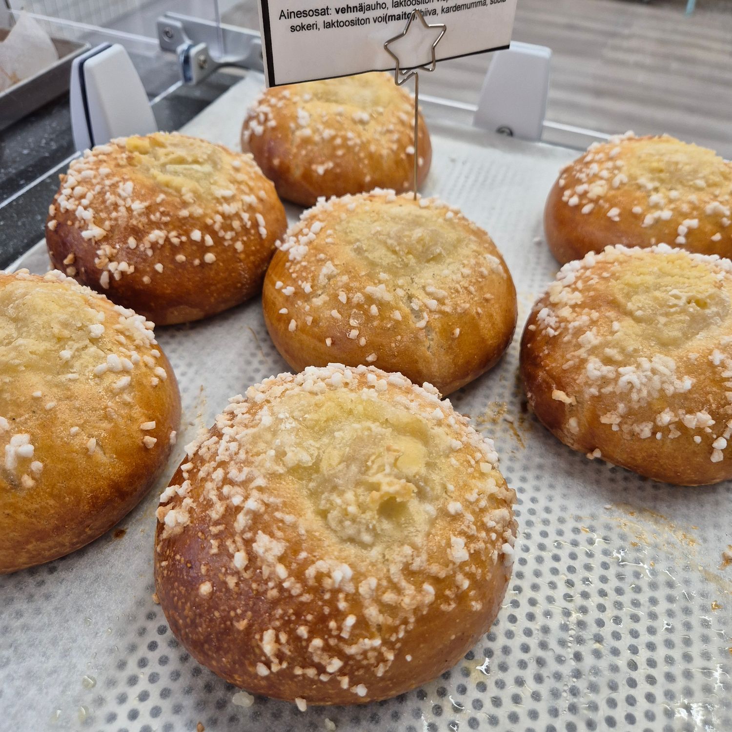 Voisilmäpulla (laktoositon), paistettu, 4 kpl