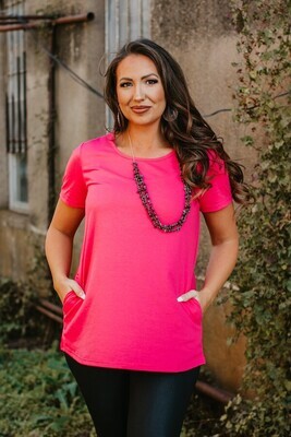 SHORT SLEEVE TOP WITH STRAIGHT HEM -HOT PINK