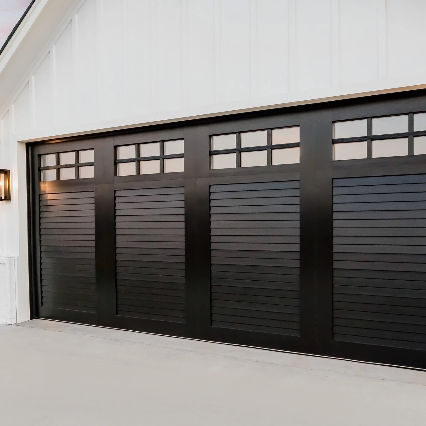 Modern Automatic Garage Doors