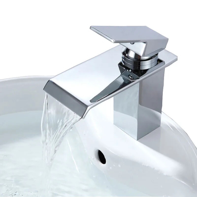 High Quality Stainless Low Spout Zinc Sanitary Faucet