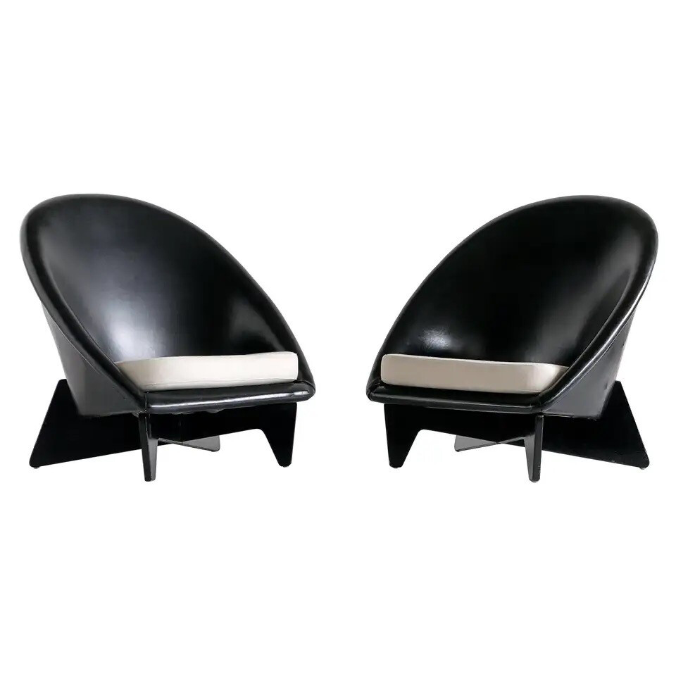 Modern Pair of Antti Nurmesniemi Lounge Chairs