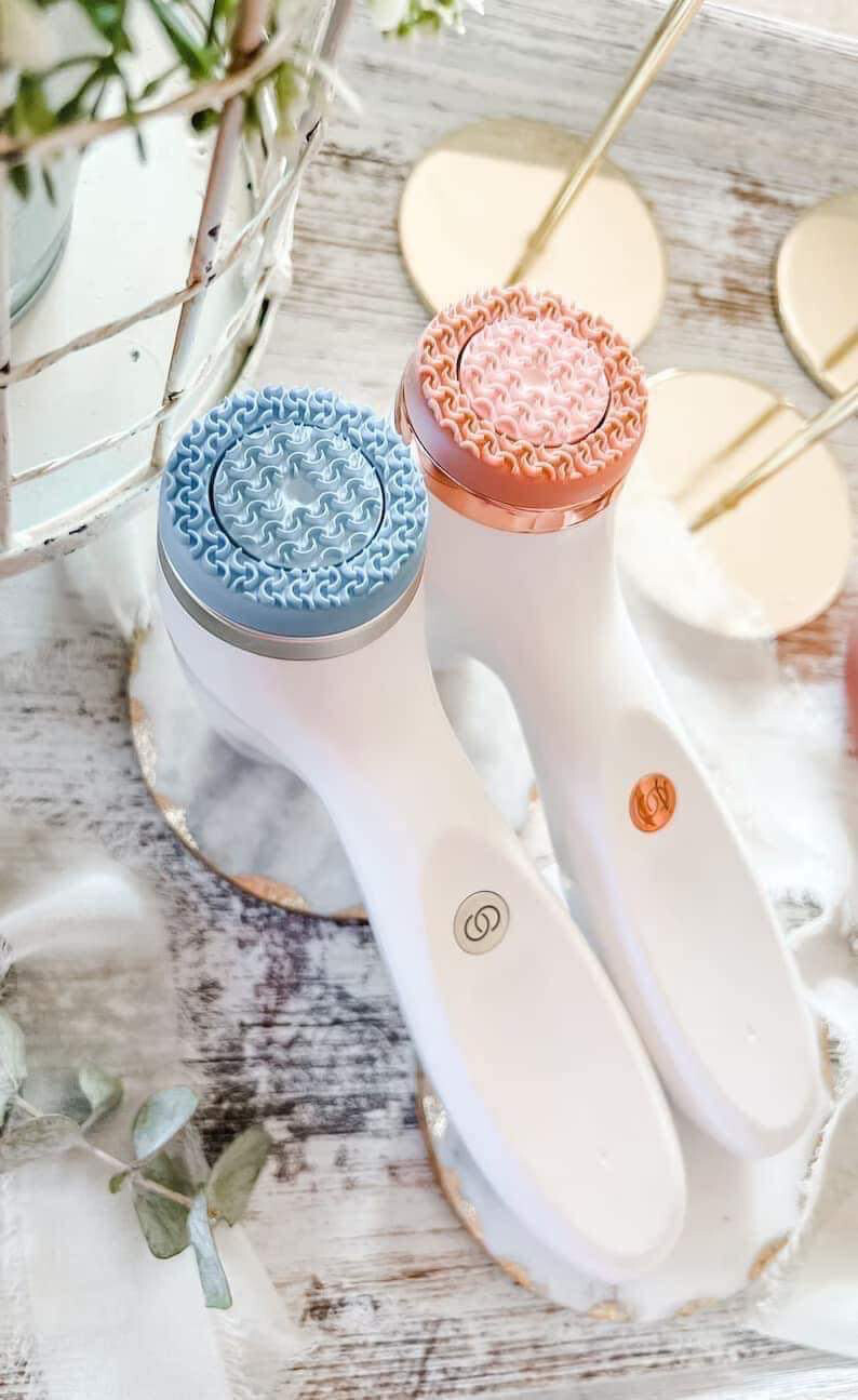 LumiSpa iO + FREE Cleanser