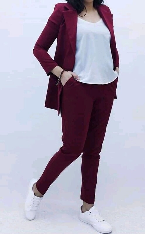 Costume femme