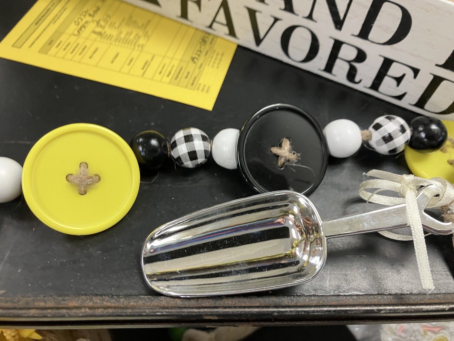 Lemon Bead Scoop-18in