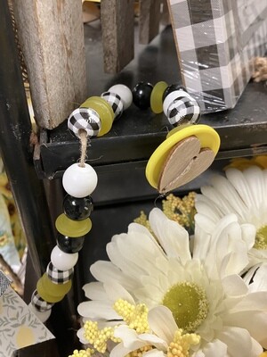 Lemon Table Garland-19in