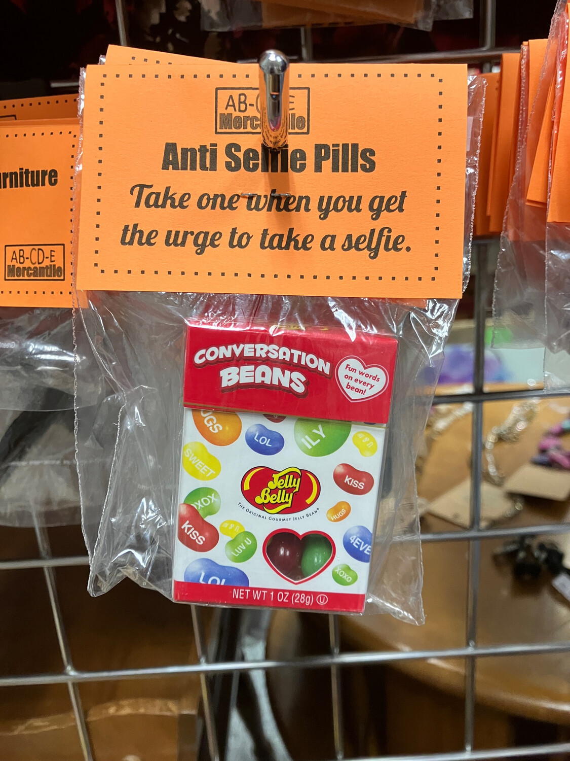 Gag Gift-Anti Selfie Pills