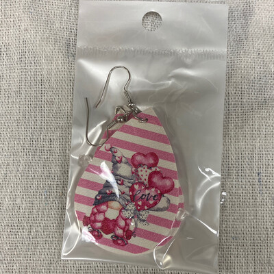 Leather Earrings-Valentine Gnome 4