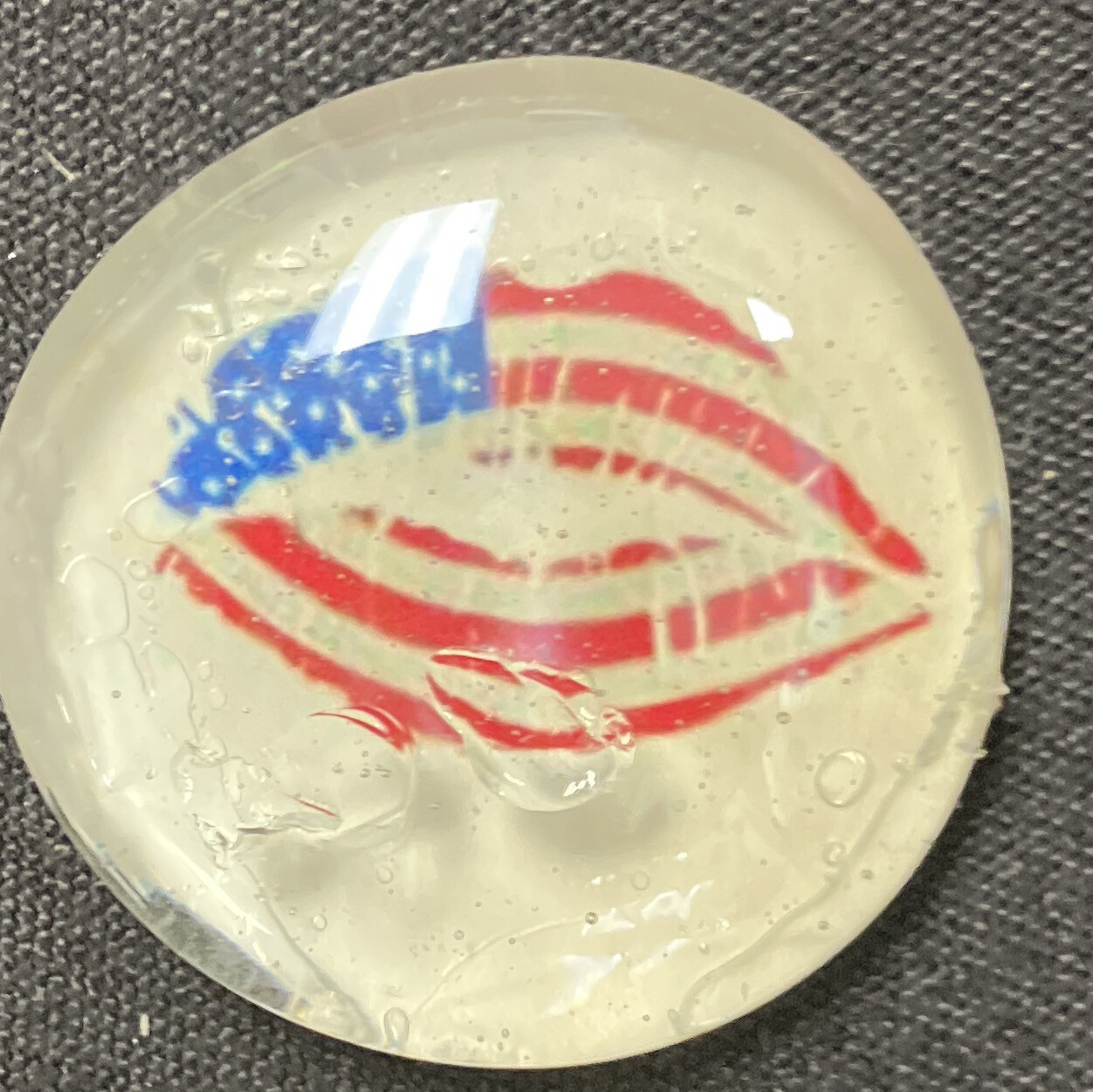 Glass Blessing Rock USA Lips