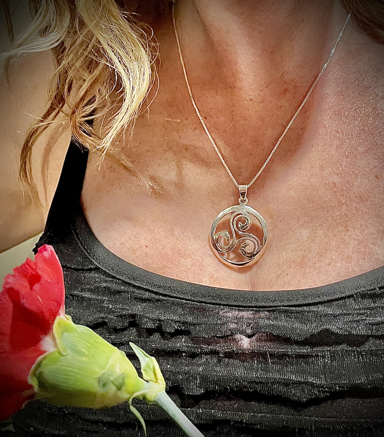 Triskele Pendant – Eileen