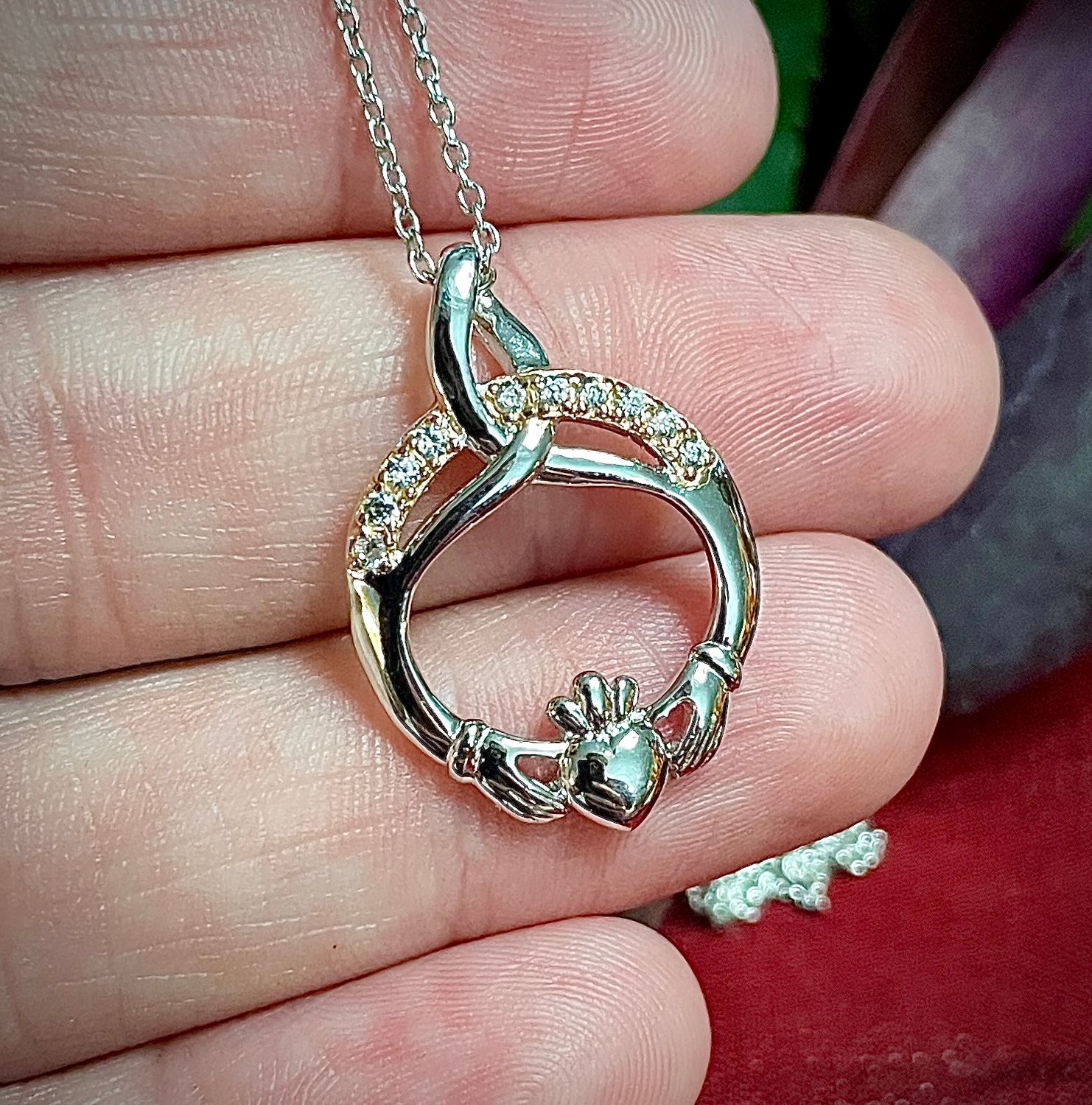 Claddagh with Trinity Knot and Rose Gold Plating Stone Set