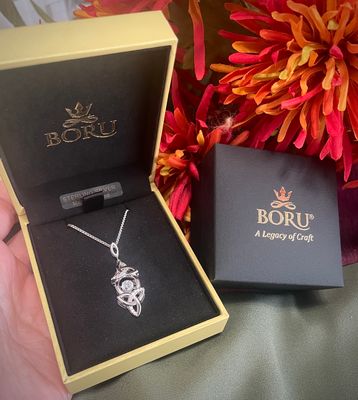 Double Trinity Dancing Stone Pendant