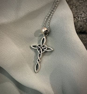Celtic Knot and Heart Cross - Myrna Celtic Knot and Heart Cross - Myrna