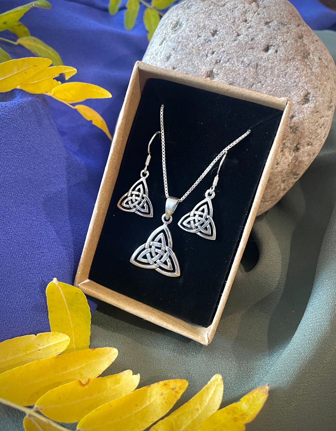 Sterling Silver Celtic Triquetra Pendant and Earrings Jewelry Set in Jewelry box.