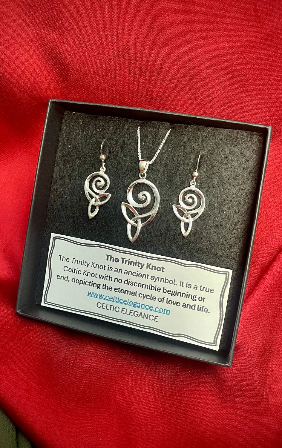 Graduation Trinity Knot Swirl Jewelry Set Cap Gift Box
