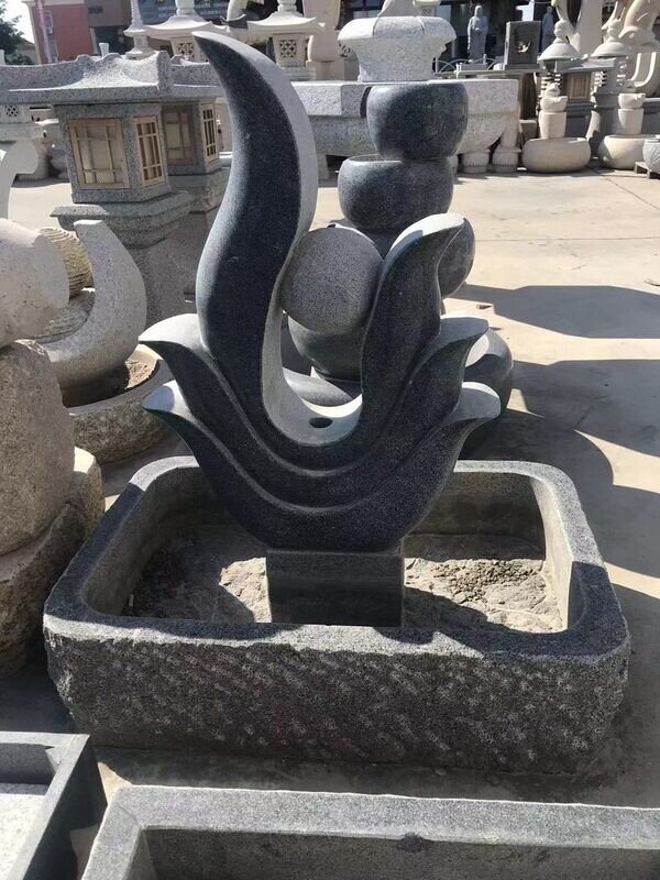 Natural Granite Water Feature - Pattern 9