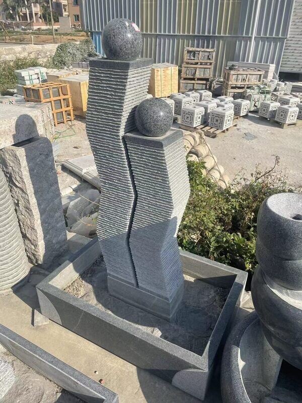 Natural Granite Water Feature - Pattern 17