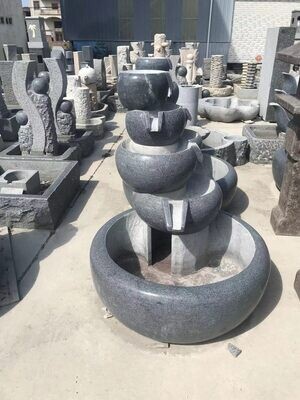 Natural Granite Water Feature - Pattern 4