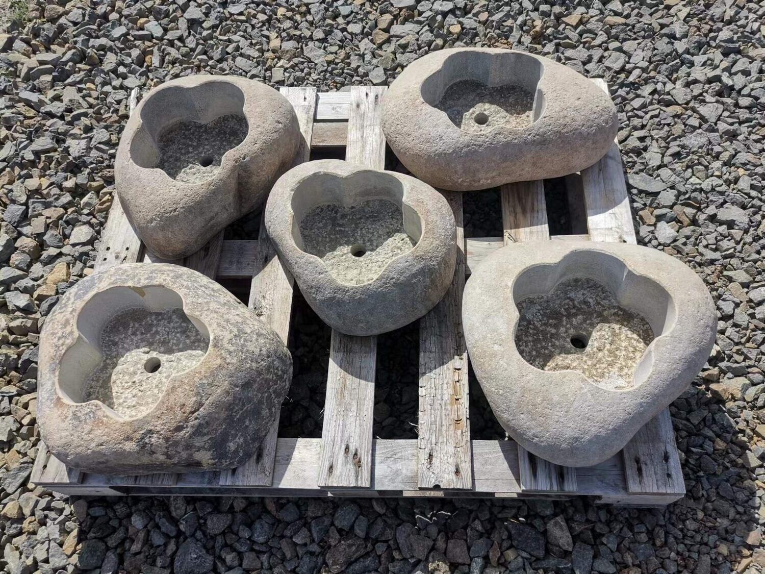Cobble Stone Flower Pot - Petal Shape