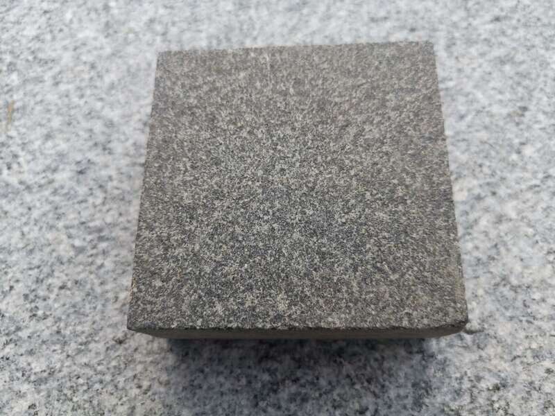 Dark Grey Granite Setts 75x75x30