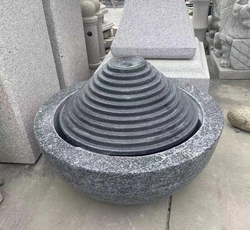 Natural Granite Water Feature - Pattern 21