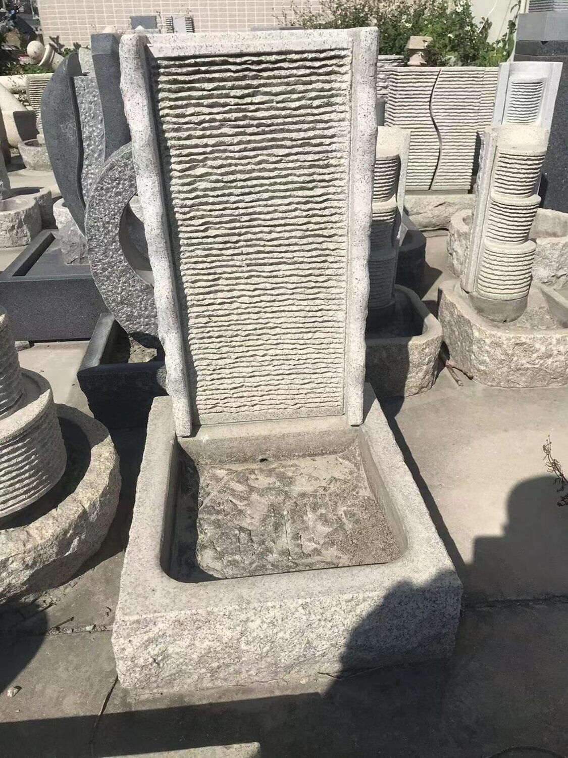 Natural Granite Water Feature - Pattern 11