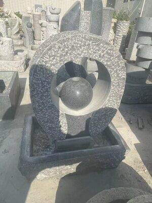 Natural Granite Water Feature - Pattern 8