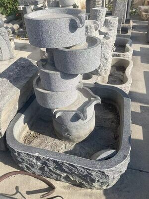 Natural Granite Water Feature - Pattern 7