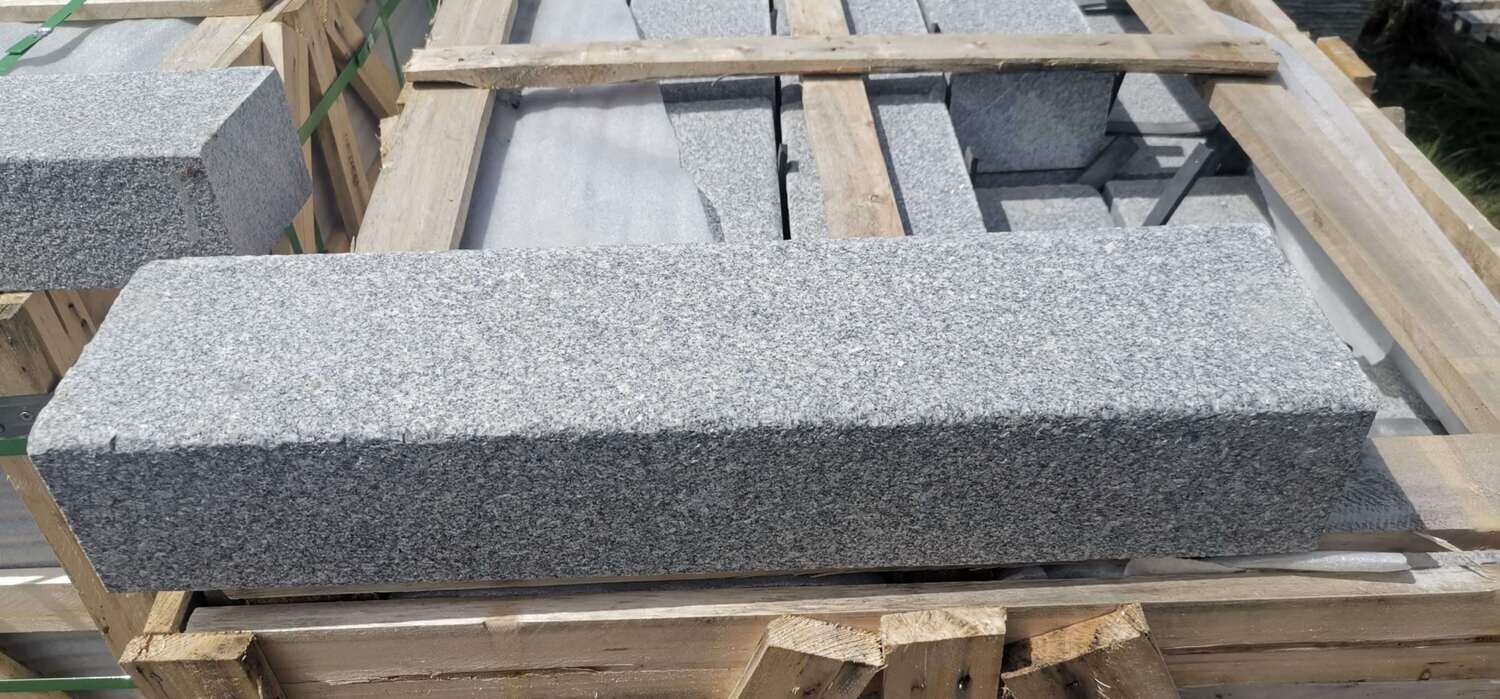 Light Grey Granite Curbstone - 600x150x100