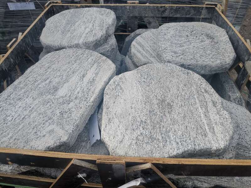 Cloud-like Texture Granite Stepping- Diam.400-500