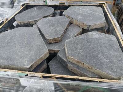 Hexagonal  Basalt Stepping- 400-500x50 Thick