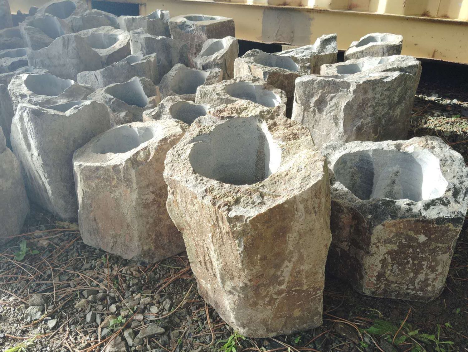 Natural Basalt Random Cut Flower Pot-Diam.20-30cm x 15-25cm H.