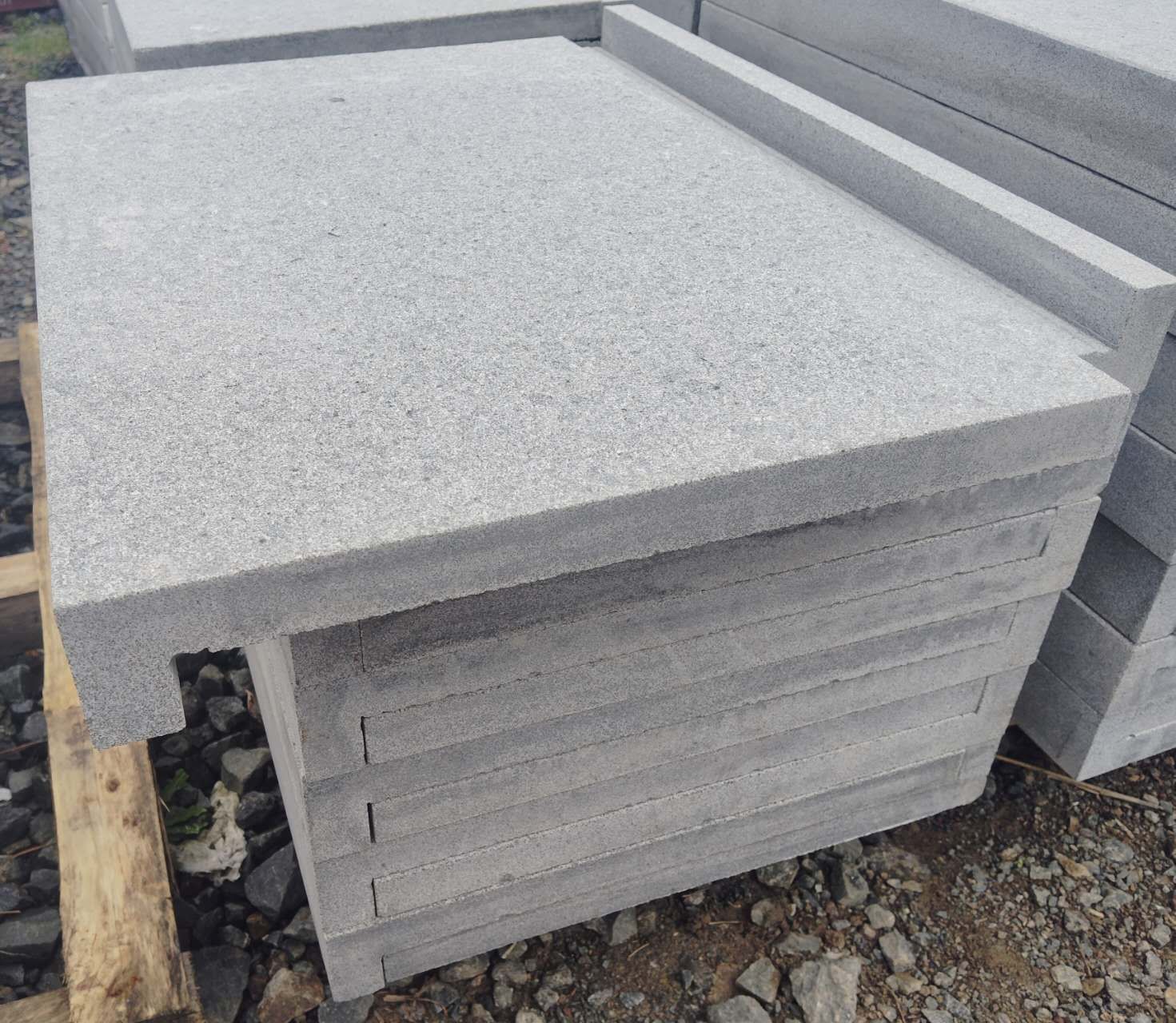 Padang Dark Grey Granite Drop Face Pool Coping- 600x400x30/60