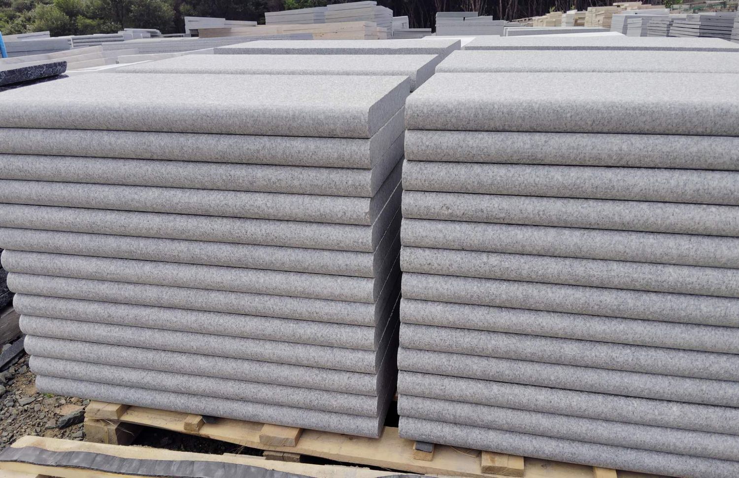 Light Grey Granite Bull Nose Pool Coping - 600x300x40