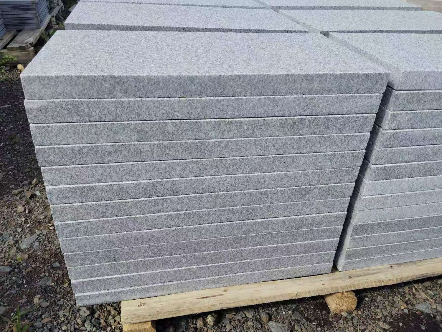 Light Grey Granite Square Edge Pool Coping - 600x300x40