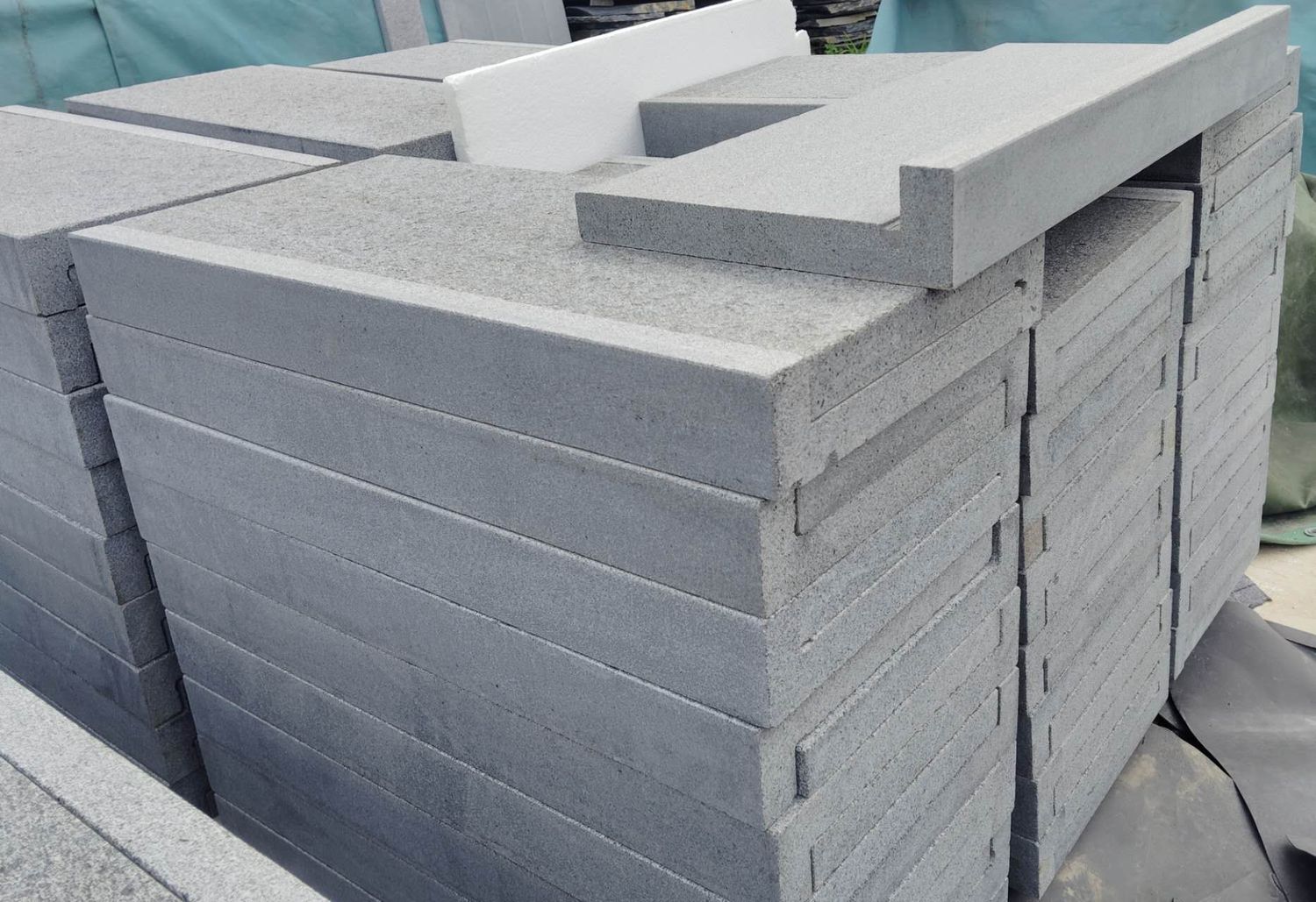 Padang Dark Grey Granite Drop Face Pool Coping- 600x250x30/60