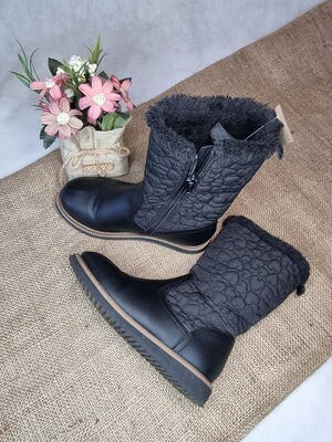 BOTAS DE NIÑA, MEDIA CAÑA. MARCA HYM. TALLE 29. NEGRAS