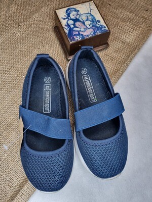 BALERINA DEPORTIVA, CON ELASTICO, MARCA AMERICAN SPORT. TALLE 29. COLOR AZUL