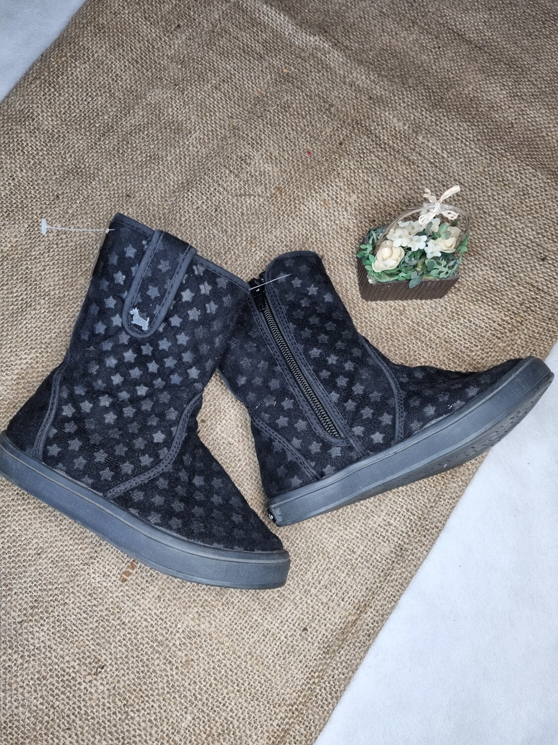 BOTA DE NIÑA, MARCA MIMO &amp; CO. TALLE 28.