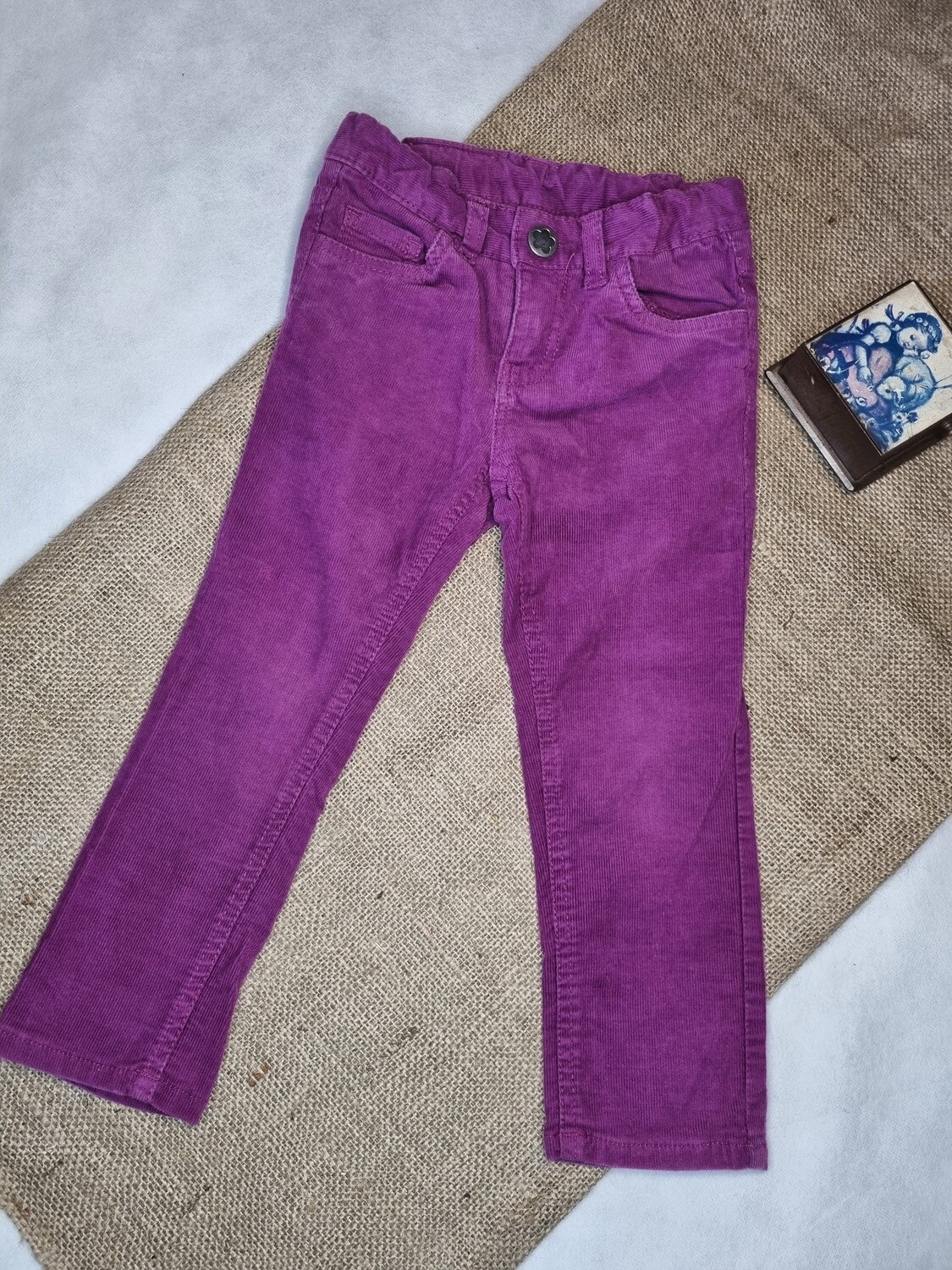PANTALON DE PANA FINO, COLOR VIOLETA, TALLE 2