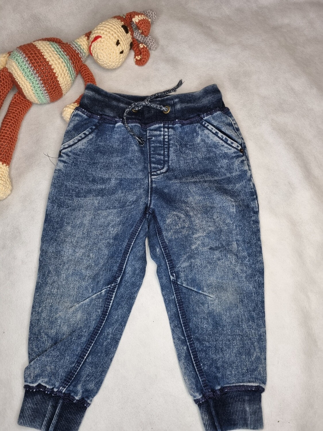 PANTALON BABUCHA DE JEAN MARCA RENNER, TALLE 1