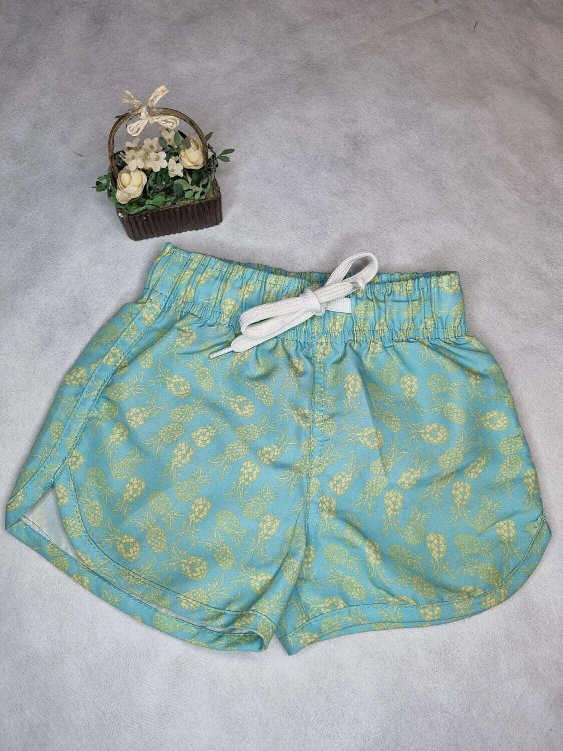 SHORT DE NIÑA CON PRETINA ELASTIZADA Y CORDON. TALLE 1