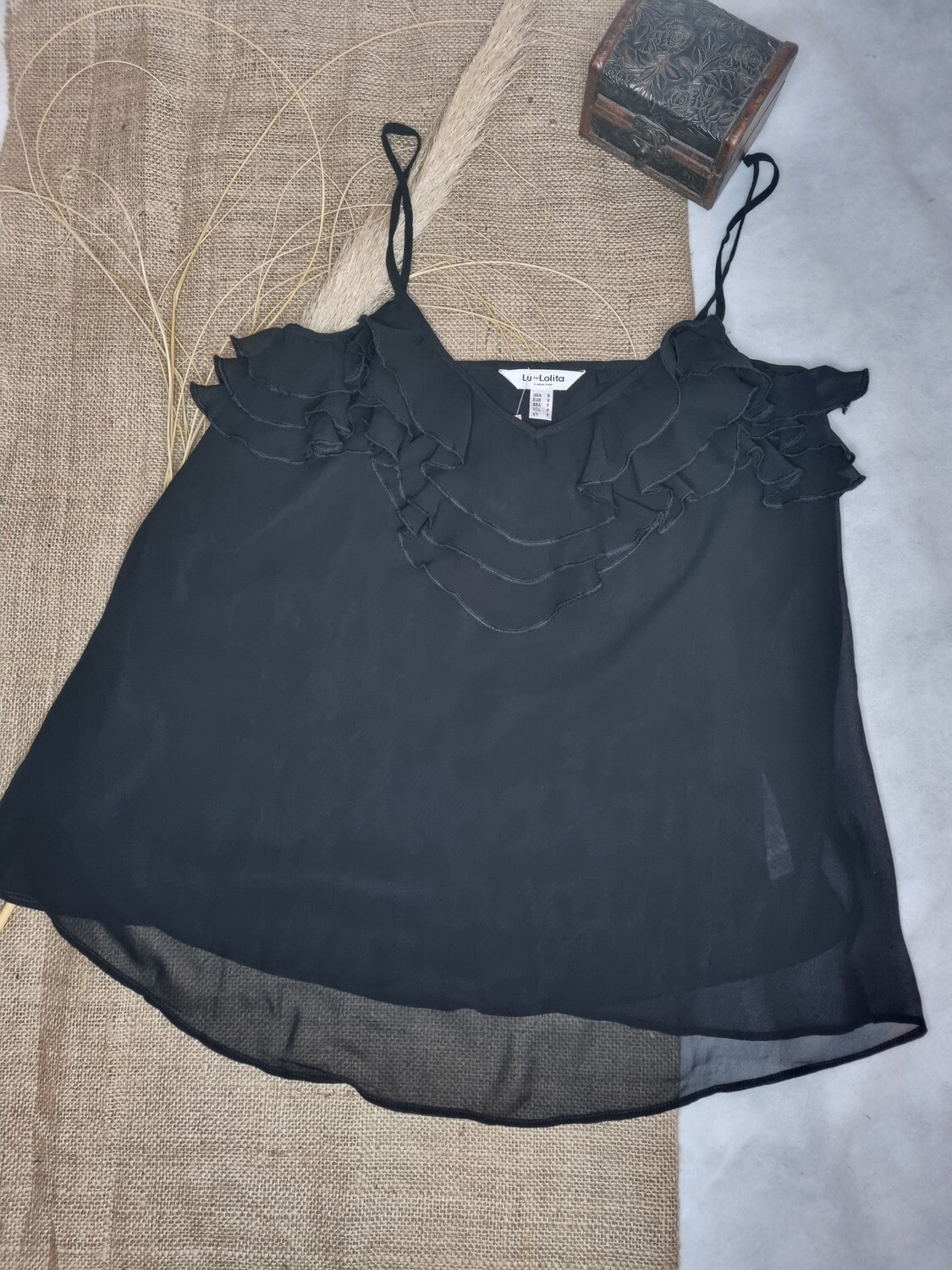 MUSCULOSA DE GASA, COLOR NEGRO. MARCA LOLITA