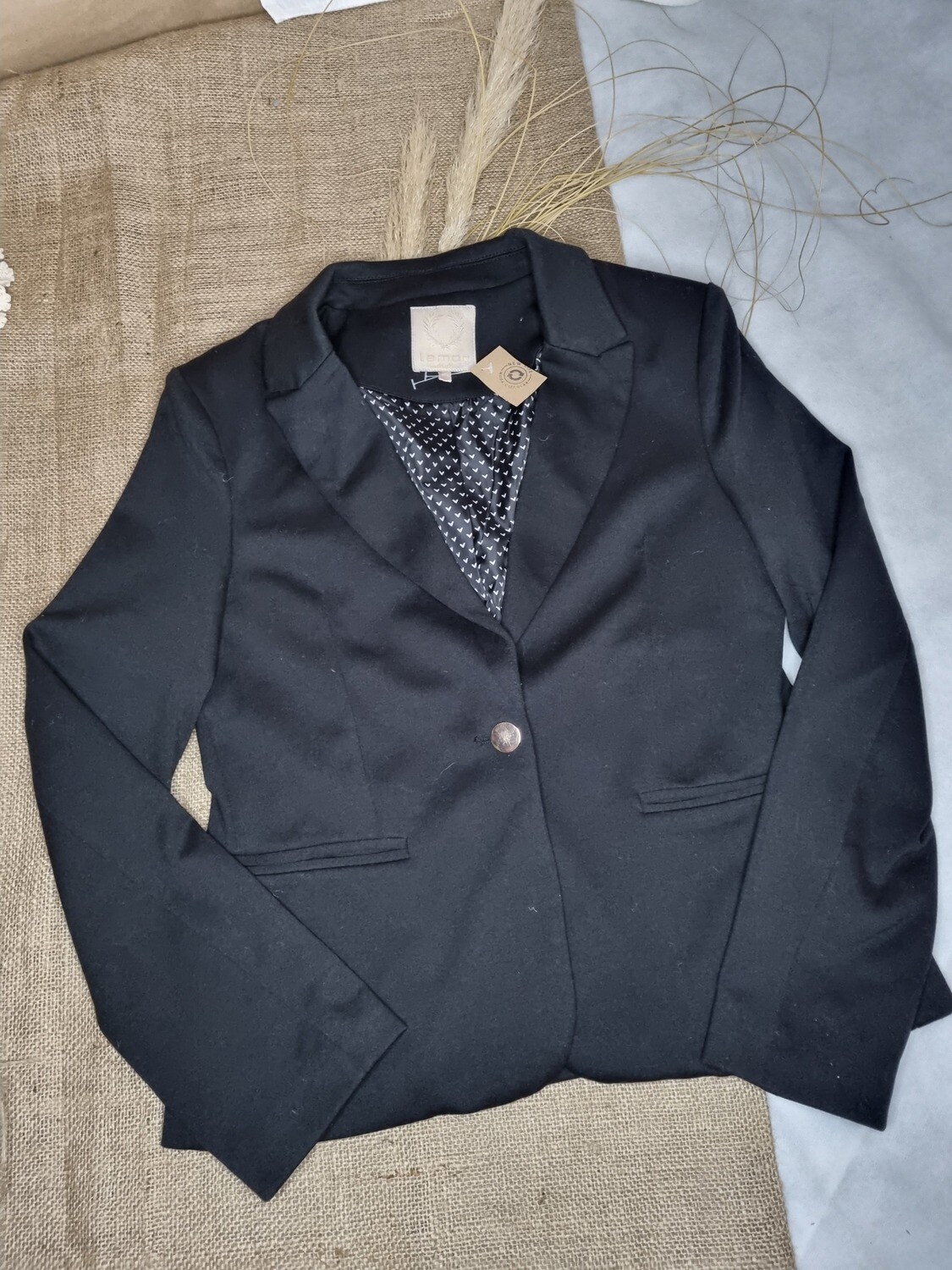 CHAQUETA NEGRA, MARCA LEMON, ELASTIZADA, TALLE 2