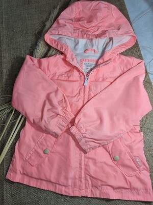 CAMPERA IMPERMEABLE FINA DE NIÑA, FORRADA EN ALGODÓN. MARCA ZARA, TALLE 3. CON CAPUCHA