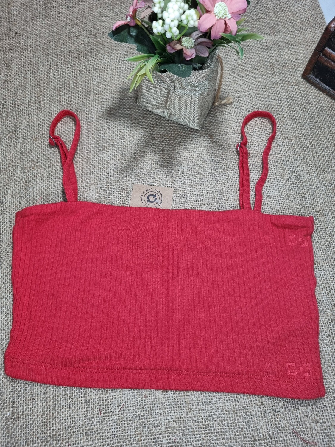 TOP CON BRETELES AJUSTABLES, COLOR ROJO, MARCA BLUE STEEL, TALLE P