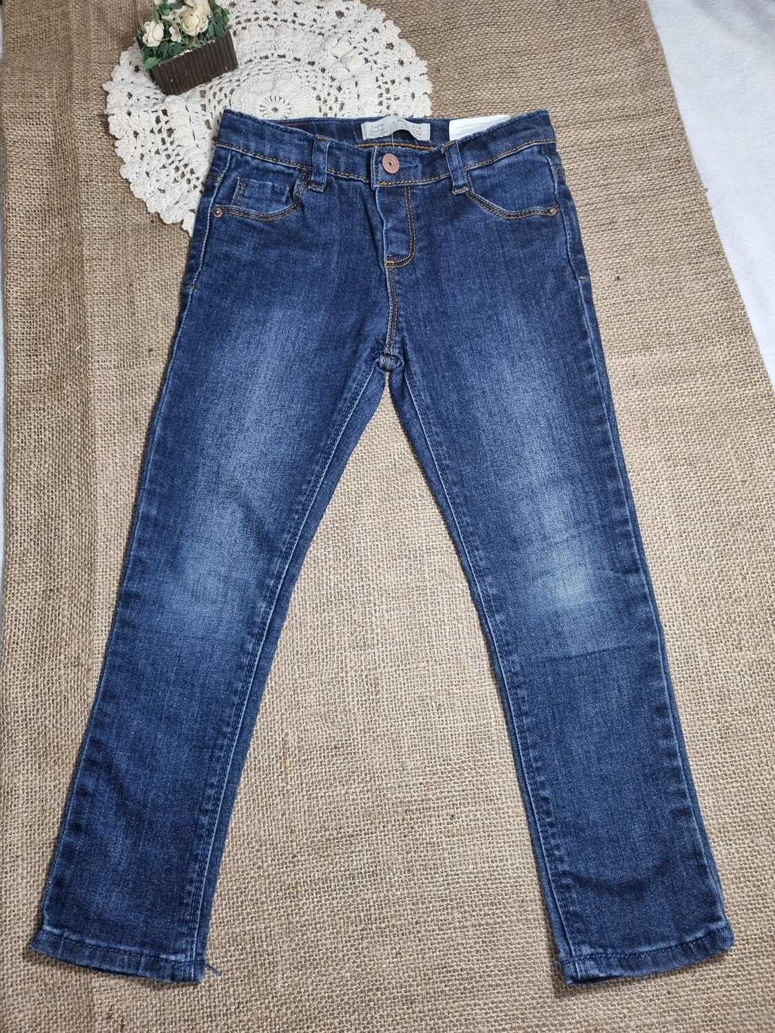PANTALON DE JEAN CHUPIN, TALLE XS DE NIÑA, MARCA INDIAN