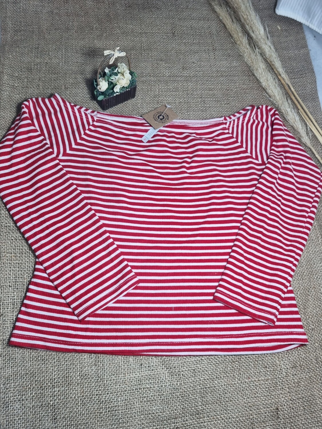 TOP MANGA 3/4, COLOR ROJO A RAYAS BLANCAS, MARCA BLUESTEEL, TALLE P