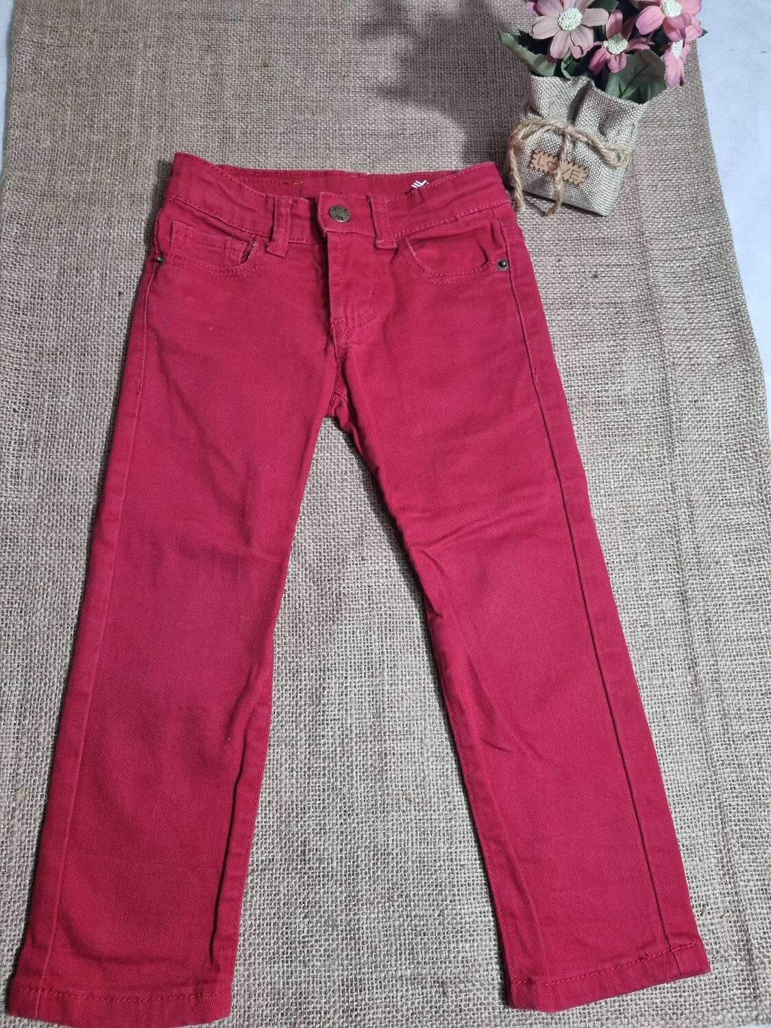 PANTALÓN CHUPIN DE JEAN ROJO, MARCA BAS, TALLE 2