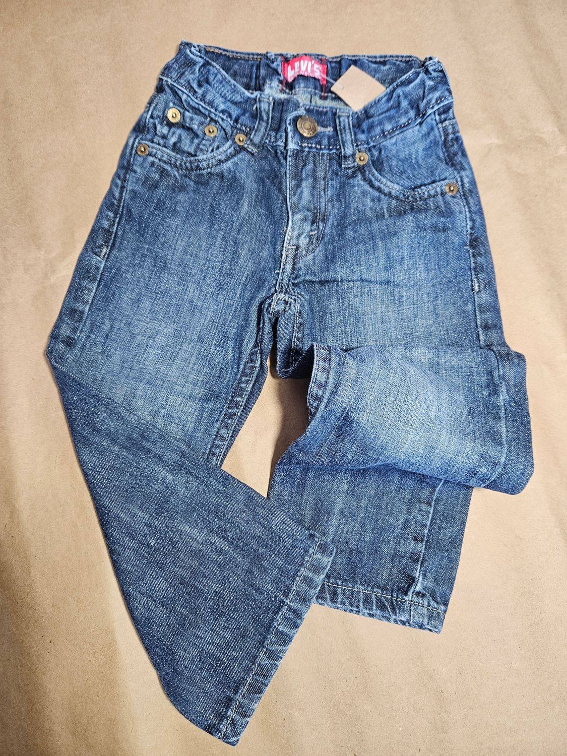 PANTALÓN DE JEAN PARA NIÑO, CON PRETINA AJUSTABLE, MARCA LEVIS, TALLE 2